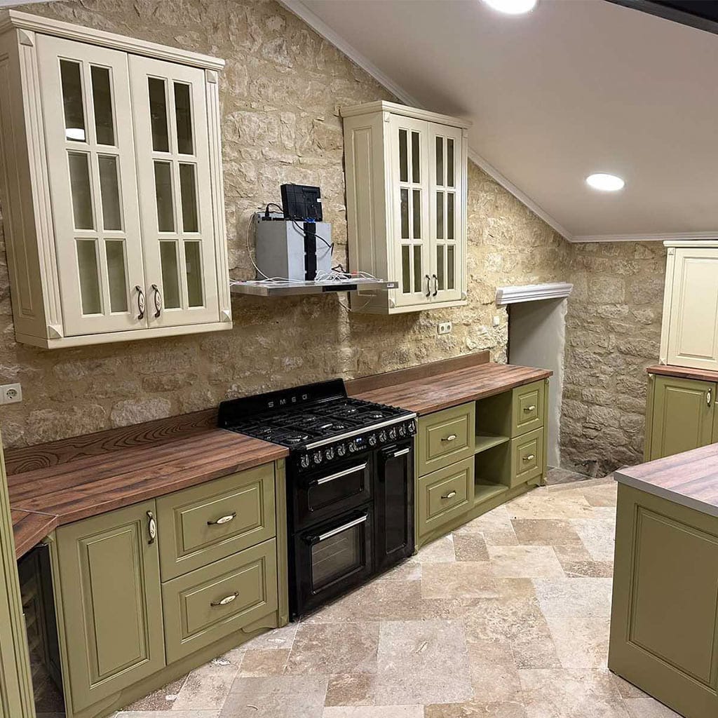 kuhnq2.jpg Custom kitchen BGK051 - Image 1